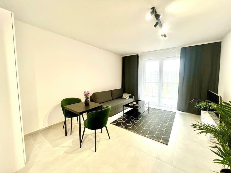 New 69 Apartment Szybowcowa Centre Katowice Free Parking Exterior photo