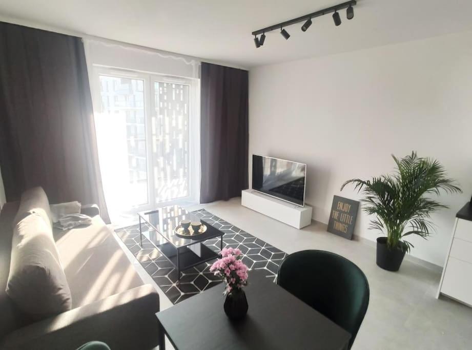 New 69 Apartment Szybowcowa Centre Katowice Free Parking Exterior photo